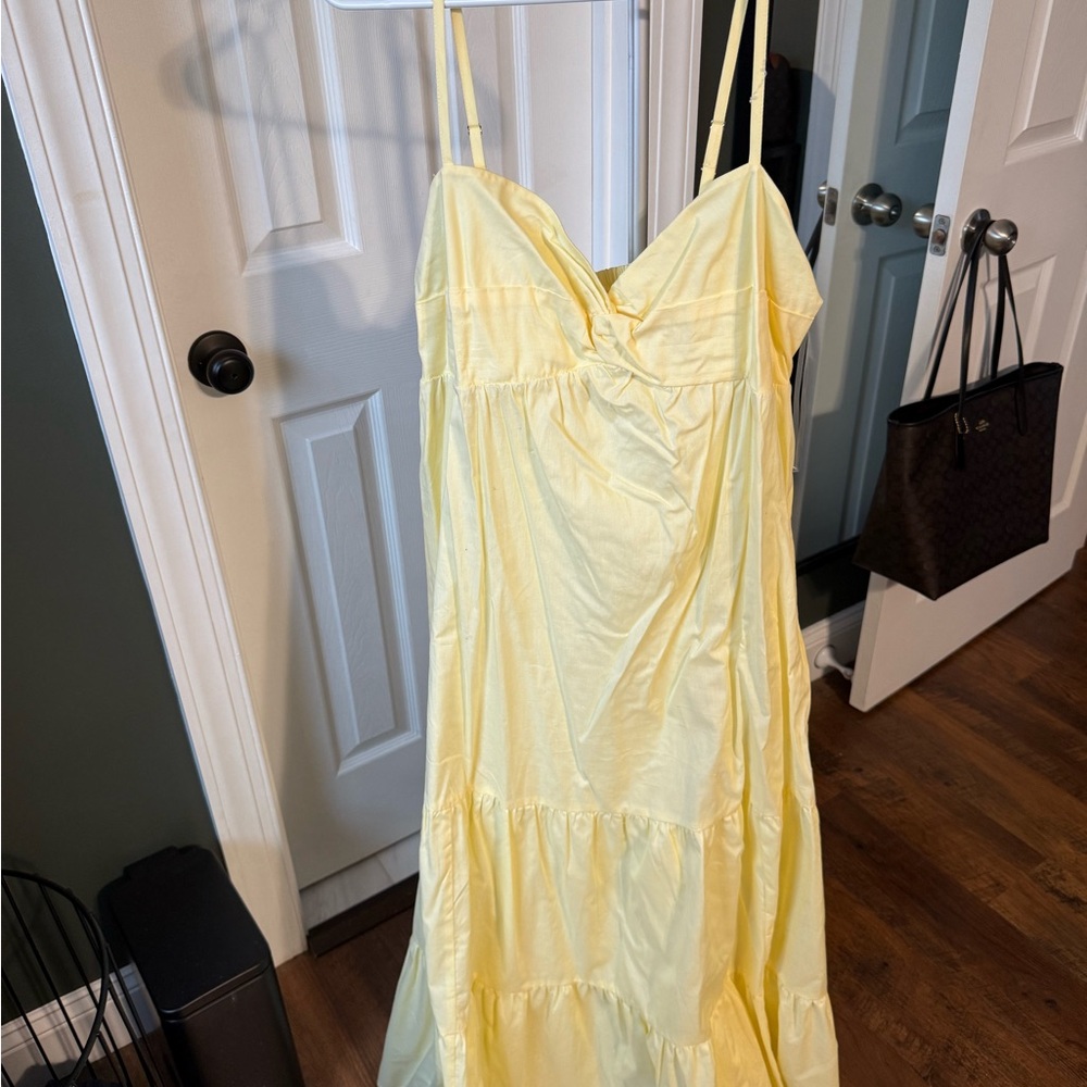 Elegant Yellow Maxi Dress